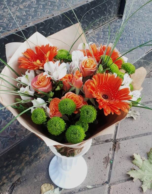 Букет цветов из: Герберы, Хризантемы, Альстромерии и Розы в Таврово