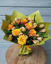 Букет цветов из:  Альстромерии и Розы в Таврово
