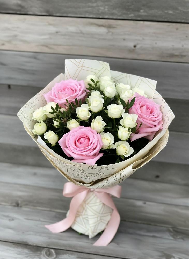 Букет цветов из: Розы в Таврово