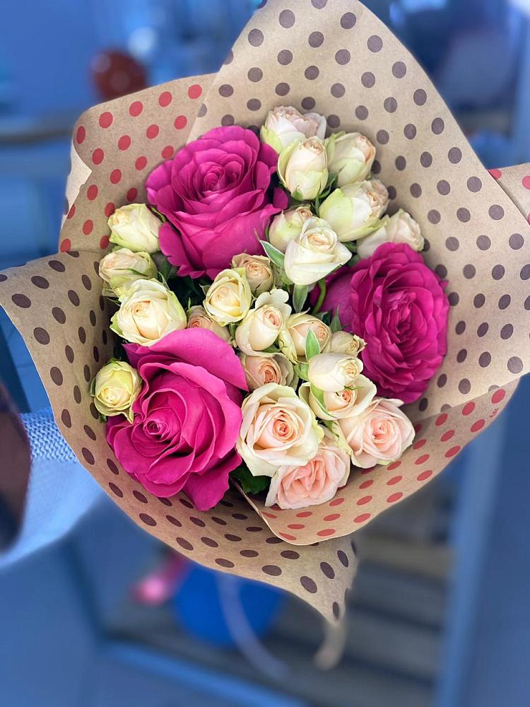 Букет цветов из: Розы в Таврово