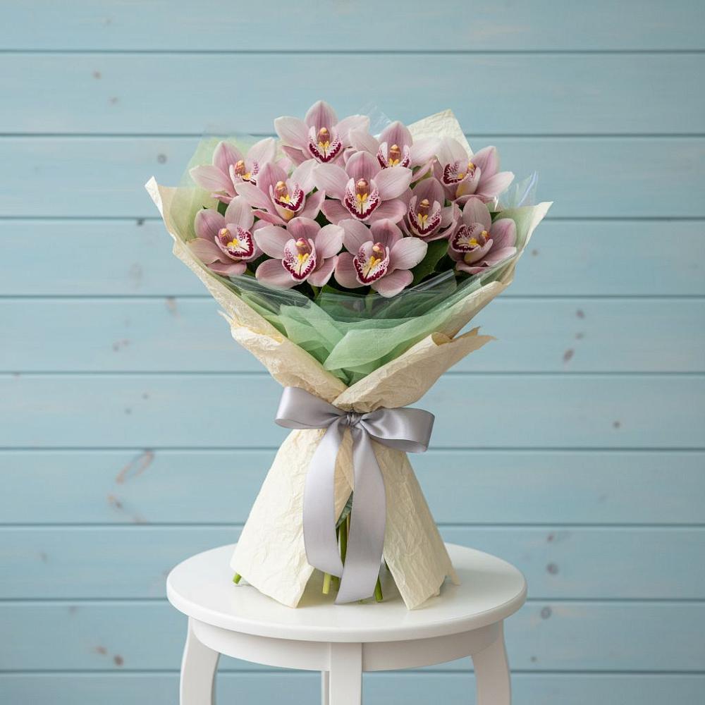 Букет цветов из: Орхидеи и Розы в Таврово