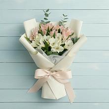 Букет цветов из:  Альстромерии в Таврово