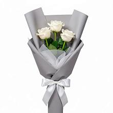 Букет 3 белые розы в Таврово