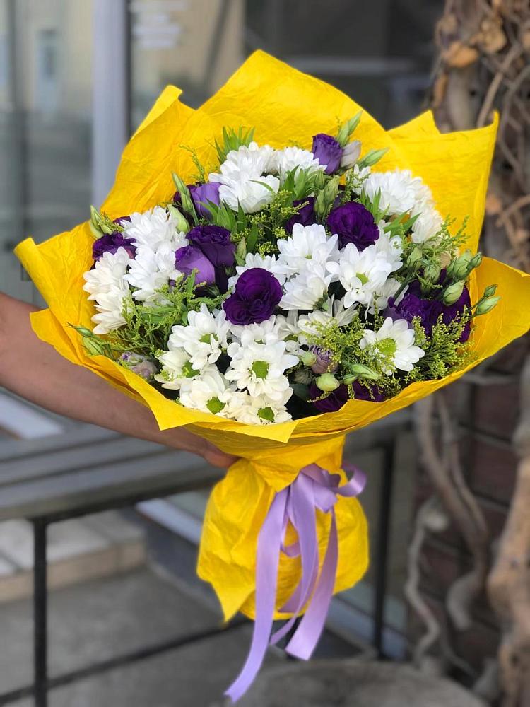 Букет цветов из: Ирисы, Хризантемы и Ромашки в Таврово