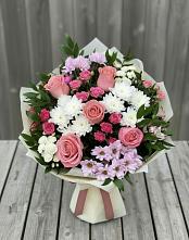 Букет цветов из:  Альстромерии, Гвоздики, Розы и Хризантемы в Таврово