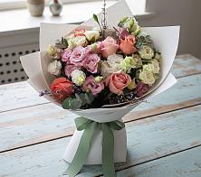 Букет цветов из:  Розы, Лизиантусы и Гвоздики в Таврово