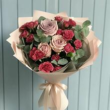 Букет цветов из:  Гвоздики и Розы в Таврово