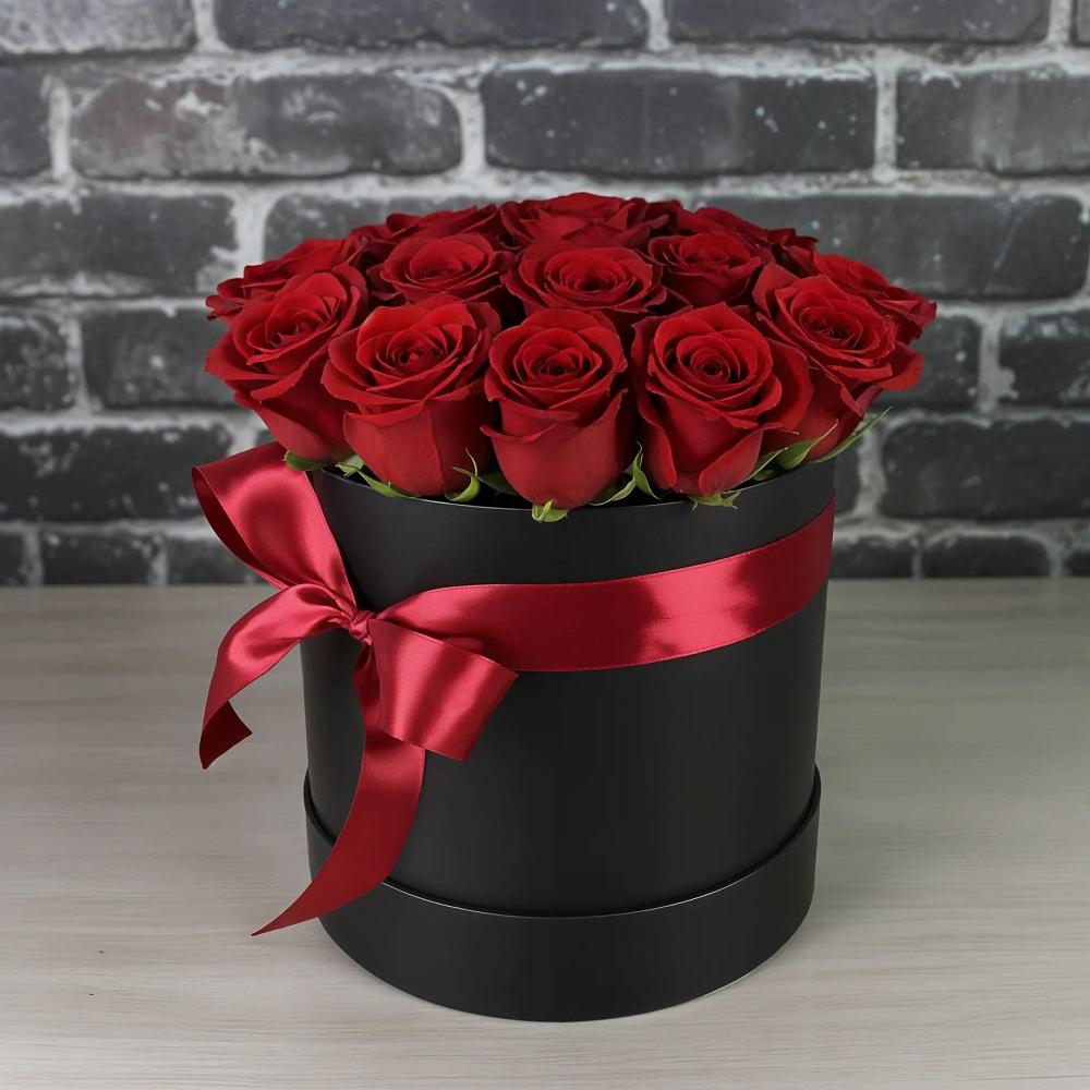 Цветочная композиция из Розы в шляпной коробке в Таврово