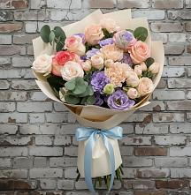 Букет цветов из:  Розы, Лизиантусы и Гвоздики в Таврово