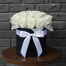 Цветочная композиция из Розы в шляпной коробке в Таврово