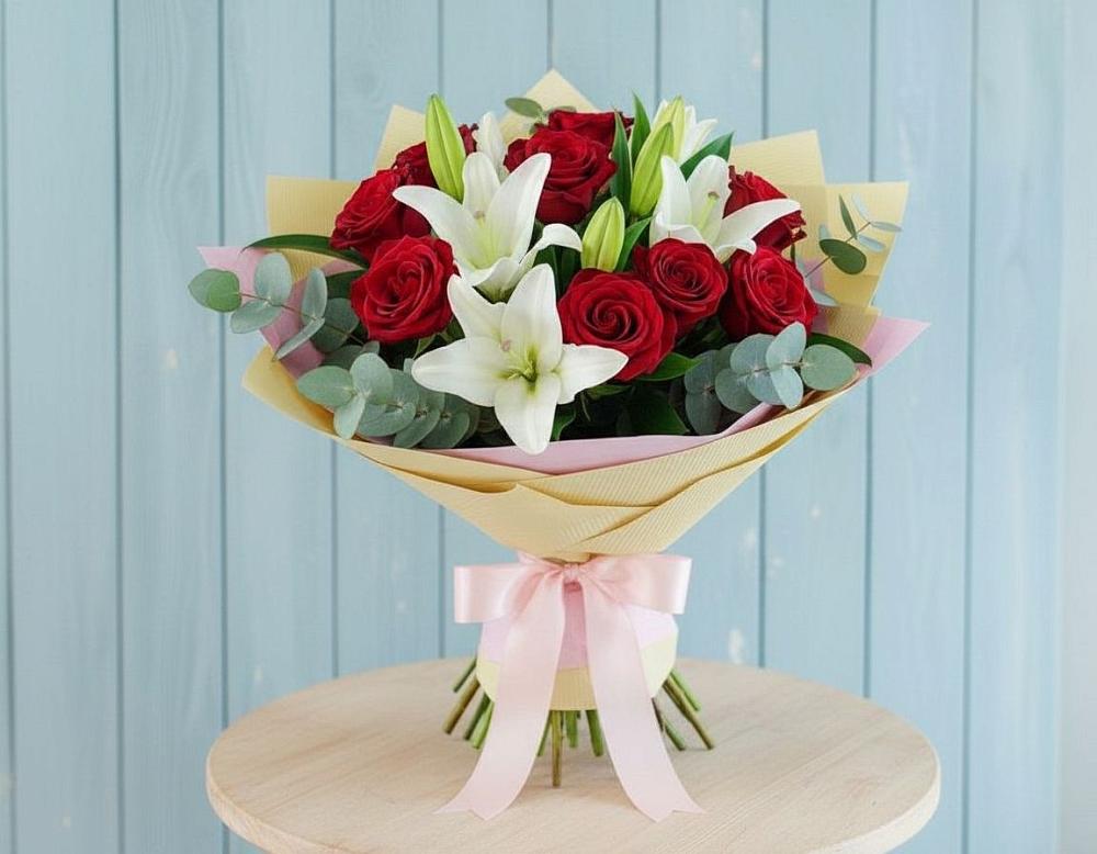 Букет цветов из: Лилии и Розы в Таврово